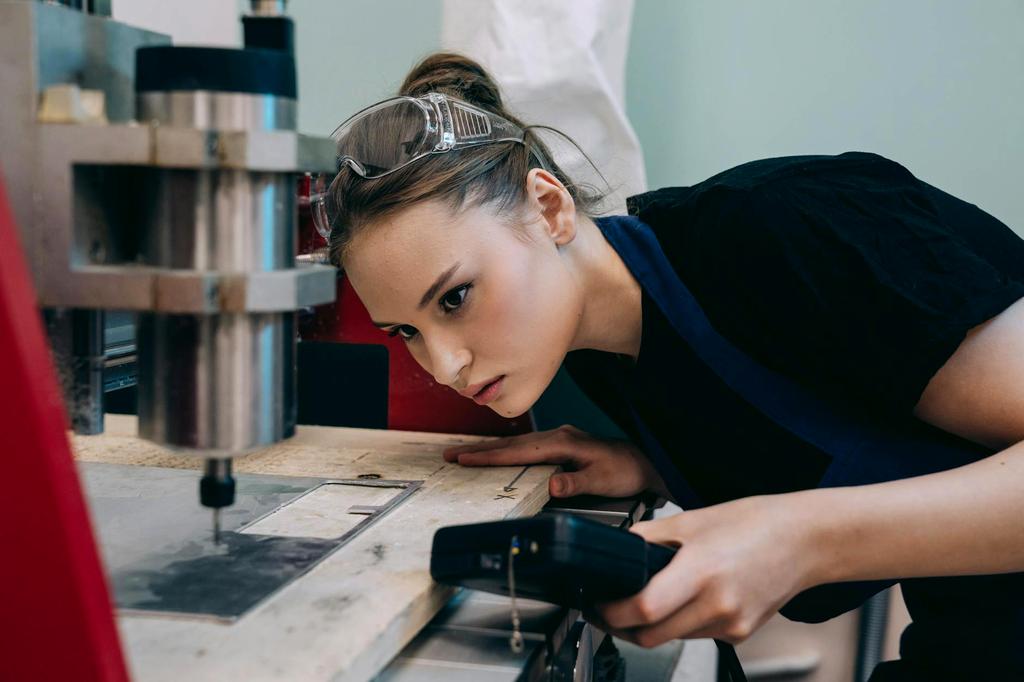 Samantha Clarke, Drilling Operations Expert